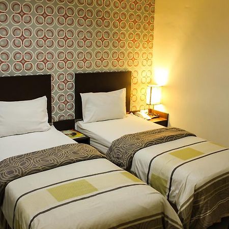 Vindhika Hotel Makassar Dış mekan fotoğraf