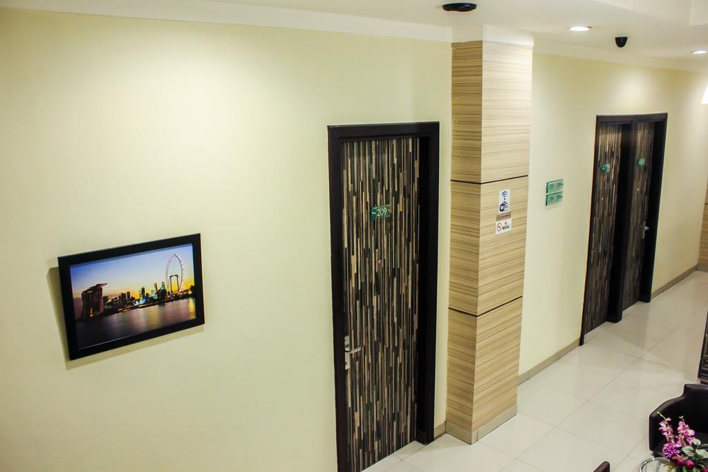 Vindhika Hotel Makassar Dış mekan fotoğraf